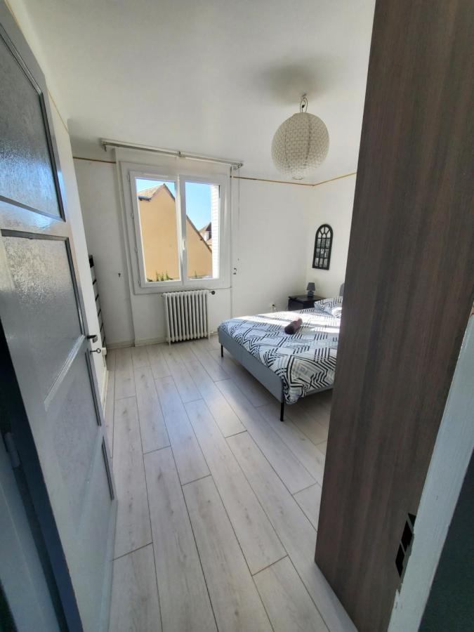 Maison Au Pied Du Chateau Châteaudun Esterno foto